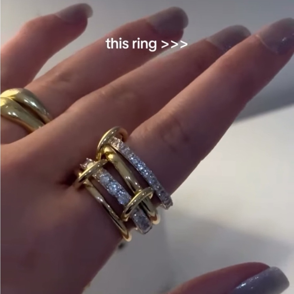 Elegant Gold Ring Stack - image 2